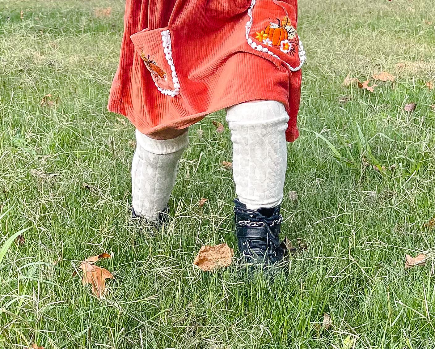 Knee High Socks PDF